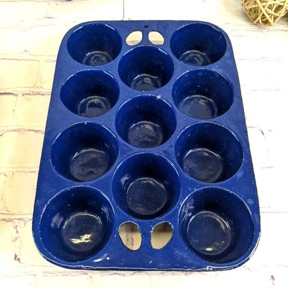 VINTAGE Wagner Griswold Blue Porcelain Cast Iron Popover Cupcake Muffin Pan - Picture 1 of 9